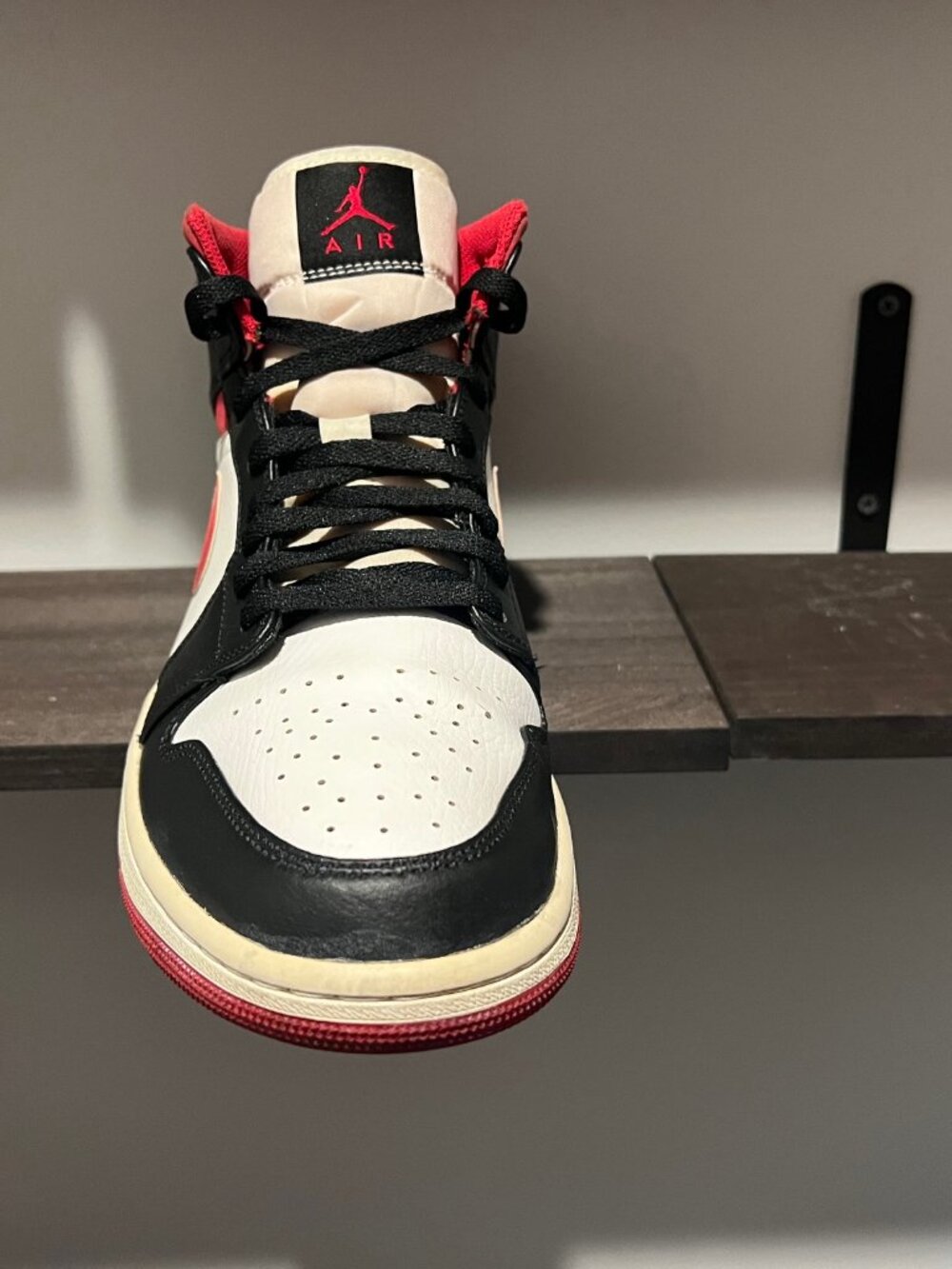 Air Jordan 1 Mid Black Gym red and white 100% authentic - Picture 7 of 14